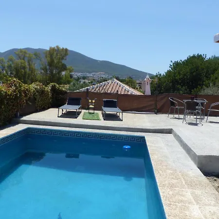 Сasa de vacaciones Casa El Algarrobo *